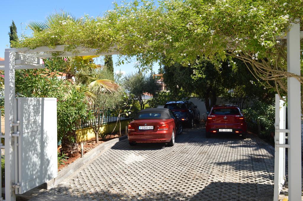 Apartments Vukovic Stari Grad  Εξωτερικό φωτογραφία