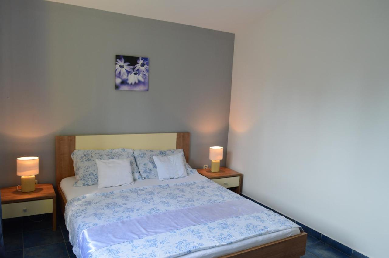 Apartments Vukovic Stari Grad  Εξωτερικό φωτογραφία